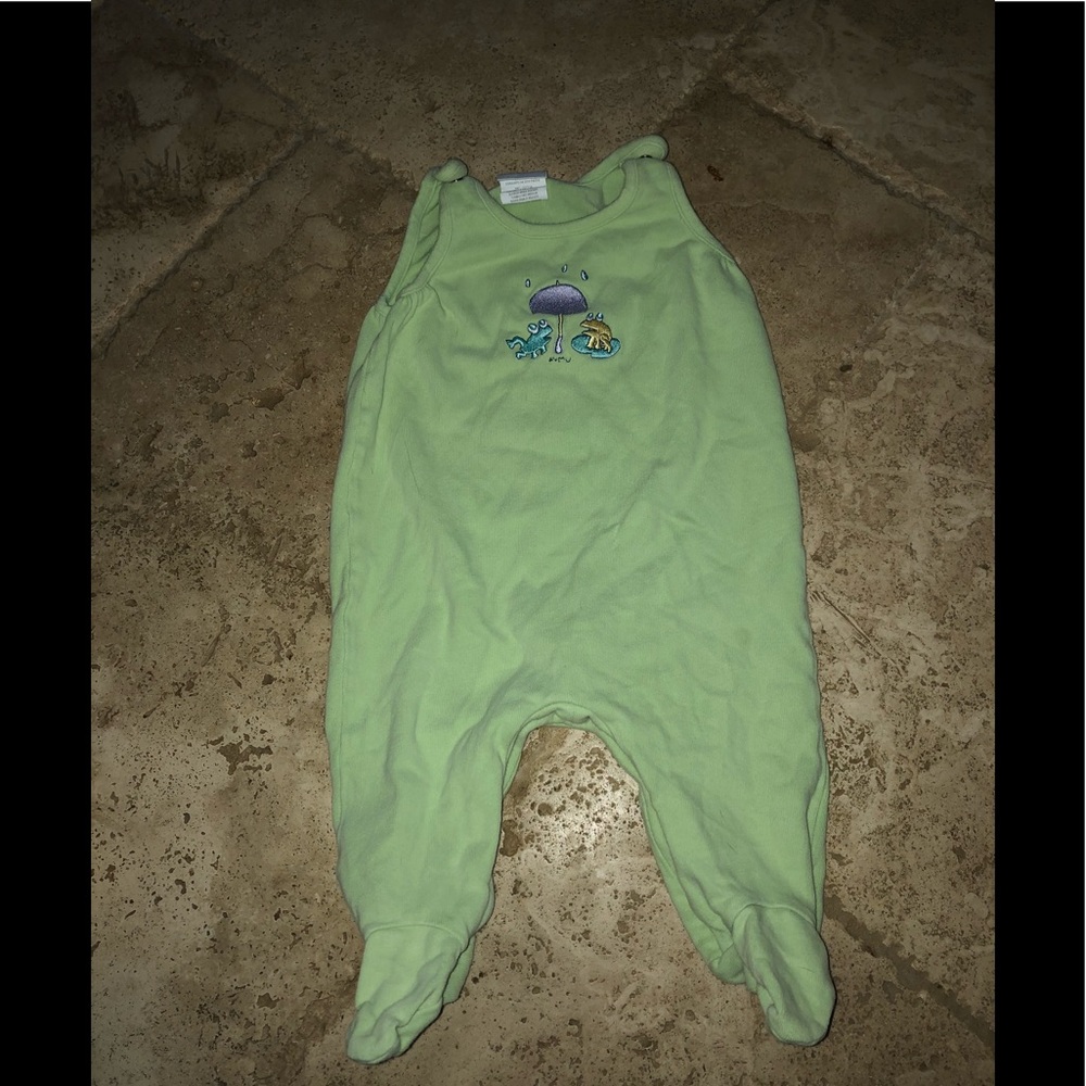 Carters Onesie 6-9M